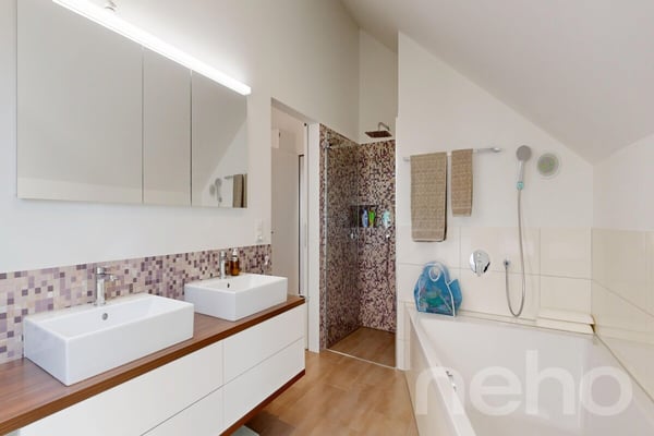 Einfamilienhaus mit Wellnessbereich, Garten & hochwertigem Ausbau 10