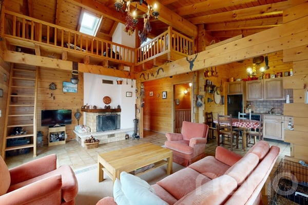 Authentique chalet en madriers avec vue imprenable 8