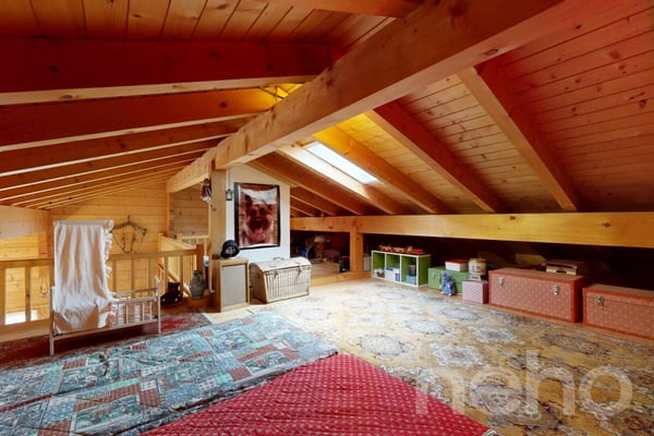 Authentique chalet en madriers avec vue imprenable 10