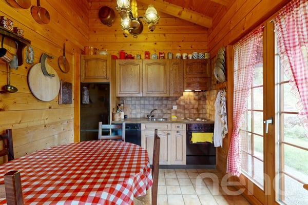 Authentique chalet en madriers avec vue imprenable 9