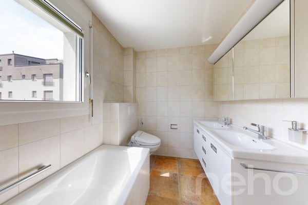 Grosse und helle Wohnung mit Weitsicht in Ipsach 8