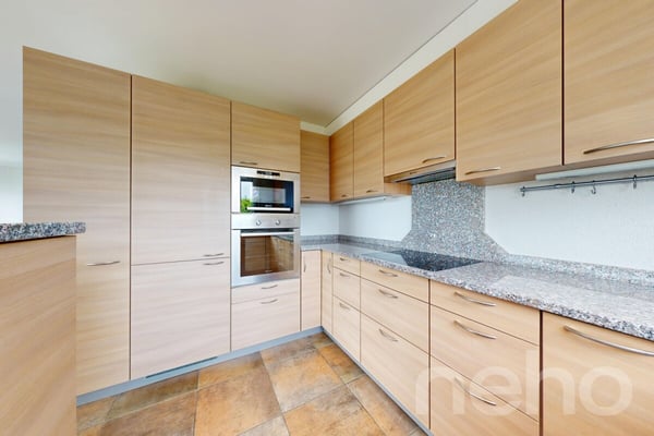 Grosse und helle Wohnung mit Weitsicht in Ipsach 2