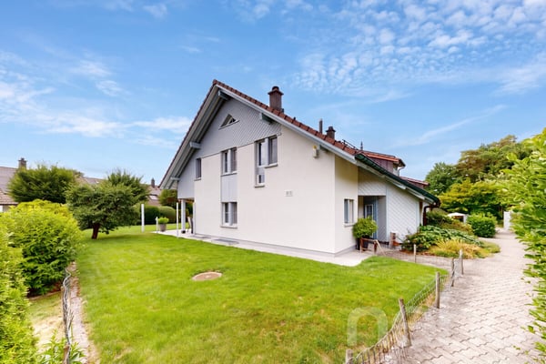 Ihr neues Zuhause in Bronschhofen - gepflegt, idyllisch und vielseitig 2