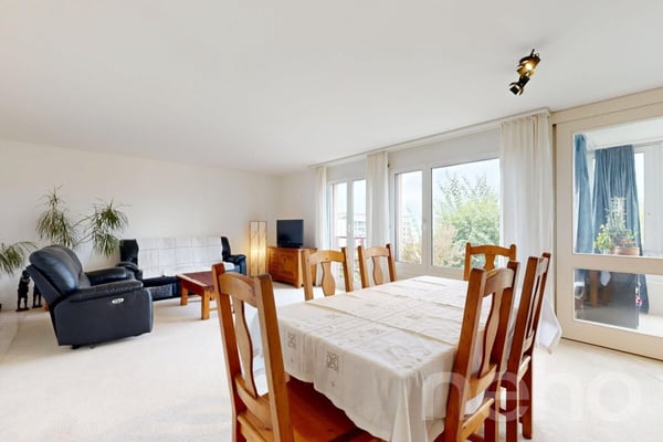 Appartement 5.5 pces lumineux avec vue lac et calme à Neuchâtel 12