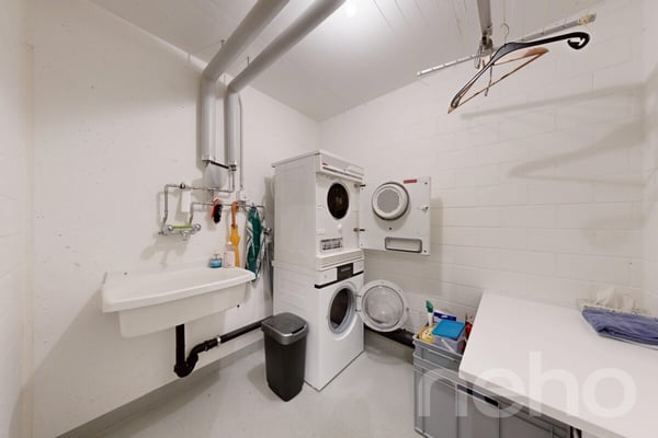 Lichtdurchflutete 4.5 Zimmer Dachwohnung mit Blick ins Grüne 11