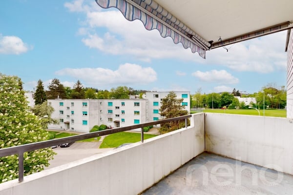 4.5 Zimmer Wohnung mit Südbalkon und viel Potenzial in Effretikon 10