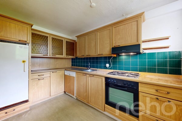 4.5 Zimmer Wohnung mit Südbalkon und viel Potenzial in Effretikon 4