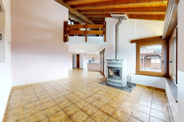 Maison spacieuse 8.5 + appartement 2.5 indépendant avec vue dégagé 5