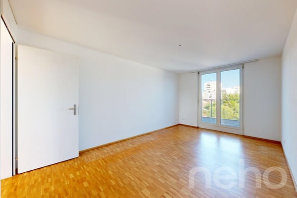 Lichtdurchflutete 3.5-Zimmer-Wohnung mit grosszügiger Terrasse 12