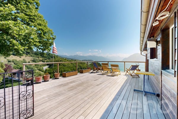 L'élégance d'un chalet entre lac, vignes et montagnes 2