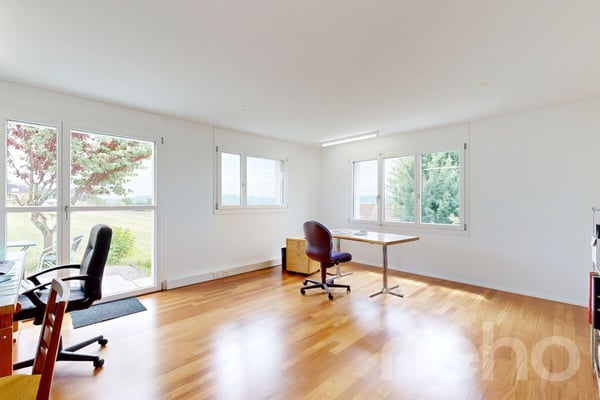 Top gepflegtes 6-Zimmer-Einfamilienhaus mit Weitblick in Uesslingen TG 8