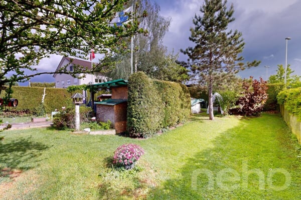 Gepflegtes 5.5-Zimmer-EFH mit wunderschönem Garten in Niederuzwil 4