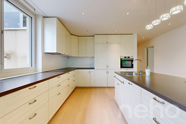 Zentral wohnen mit Stil: 4.5-Zimmer-Wohnung mit zwei Terrassen 1