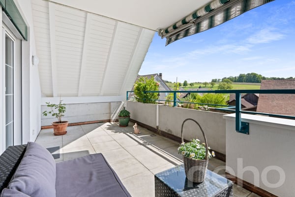 Helle 5.5-Zimmer-Dach-Maisonette-Wohnung mit Ausblick 8