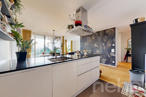 Moderne 2.5-Zimmer-Wohnung mit Skyline-Flair und Weitsicht 4