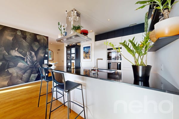 Moderne 2.5-Zimmer-Wohnung mit Skyline-Flair und Weitsicht 3