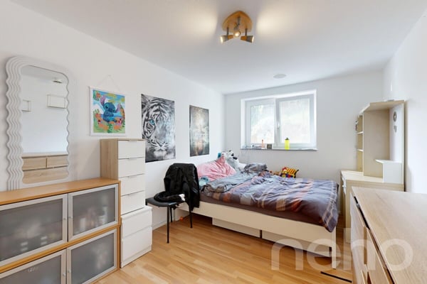 Maison passive avec studio, piscine et vue dégagée 11