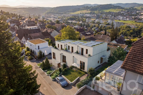 Reiheneckhaus mit Attika, Garten und Weitblick