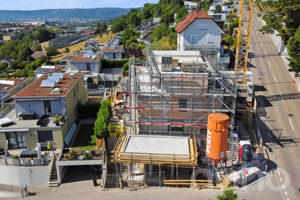 Reiheneckhaus mit Attika, Garten und Weitblick 11
