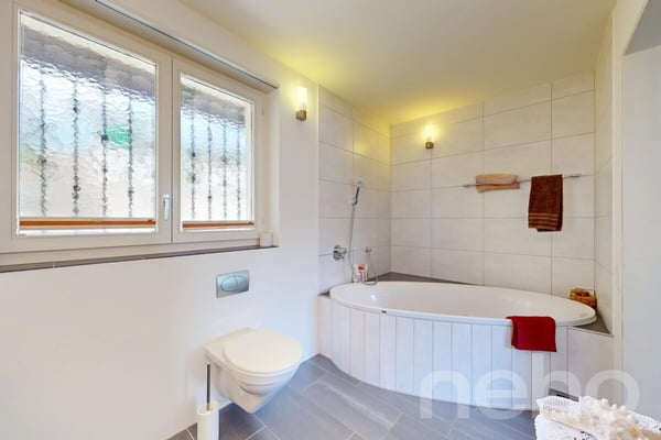 Aussergewöhnliches 6.5-Zimmer-Doppeleinfamilienhaus 10