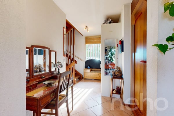 Charmante maison avec grand jardin arboré, et vue sur le Jura! 2