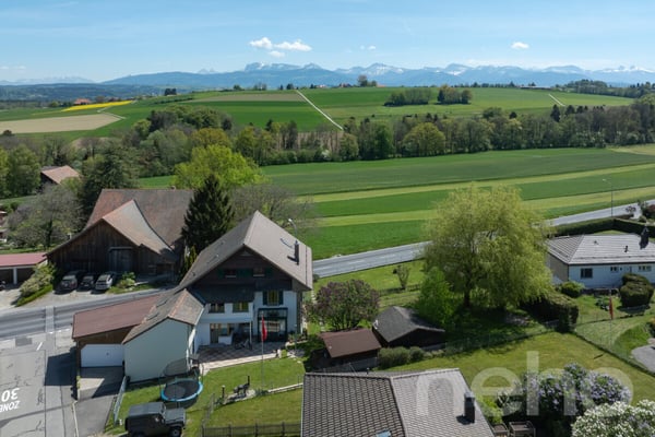 Duplex au charme authentique avec jardin privatif à 20min de Lausanne 1