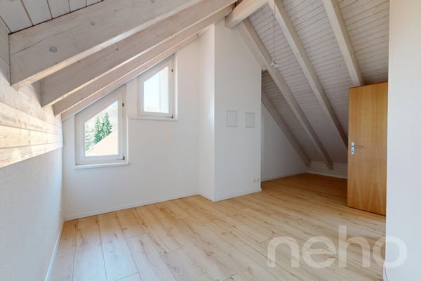 Stilvolle 4.5-Zimmer-Attika-Maisonette mit Charme und Komfort 7