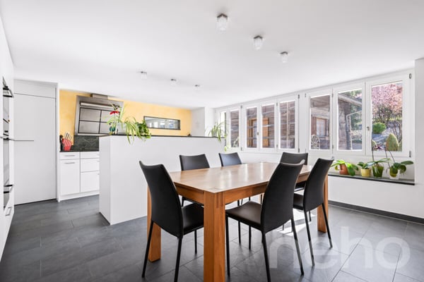 Ensemble immobilier d?exception Maison d'architecte + Raccard + locaux 5