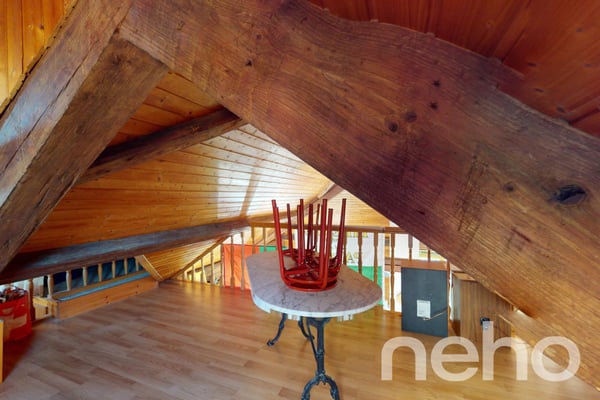 Appartement + bureau indépendant à Ursins ! 8
