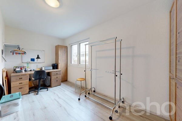 Bungalow mit Pool an ruhiger Lage im Jura 7