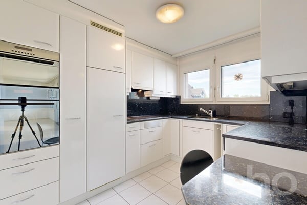 Helle 4.5-Zimmer-Wohnung mit Südbalkon in Volketswil 4