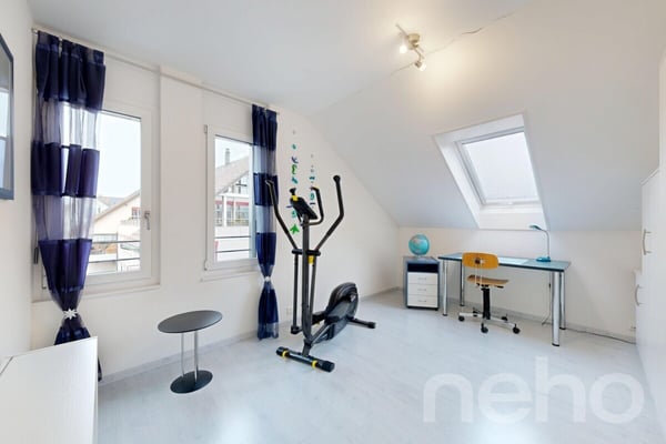 Dachwohnung mit Charme und Aussicht auf den Belpberg 10
