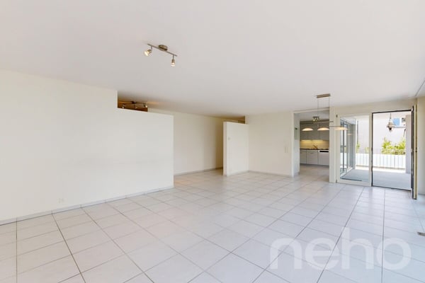 Grosszügige Eigentumswohnung mit 27 m² Balkon an ruhiger Wohnlage 4