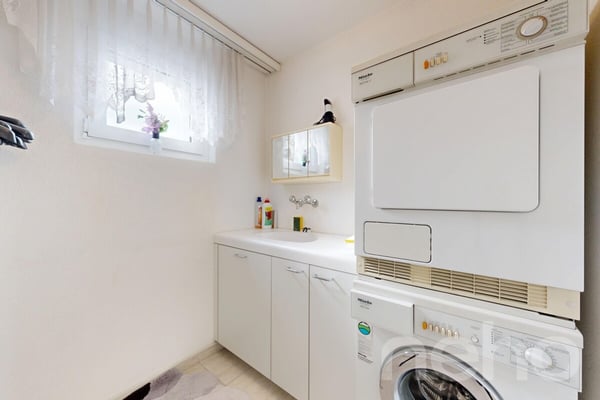 Helle Attikawohnung mit Dachterrasse, Cheminée & Charme 7