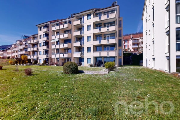 Libre de suite : Bel appartement avec sa vue sur le lac ! 12