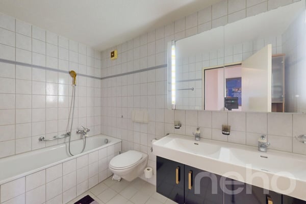 Charmante 3.5-Zimmer-Wohnung mit Wintergarten & Cheminée in Wittenbach 9