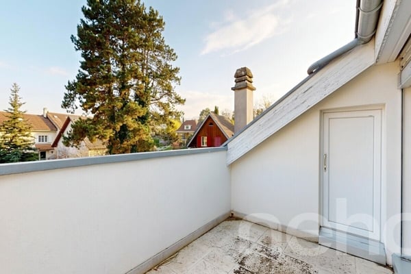 5 pièces, 180 m²: Belle maison mitoyenne en bout avec jardin à Mies 8