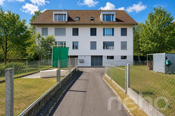 Moderne 4.5-Z' Dachwohnung mit an zentraler und dennoch ruhiger Lage 9