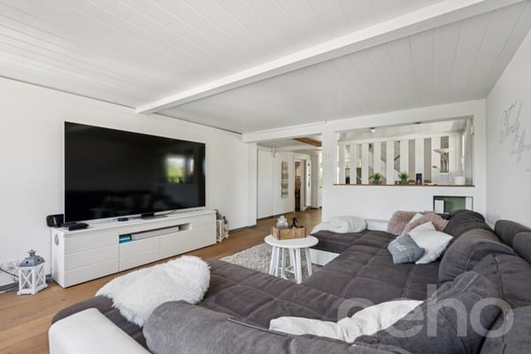 Einzigartiges Familienhaus mit Wellness und Weitsicht 2