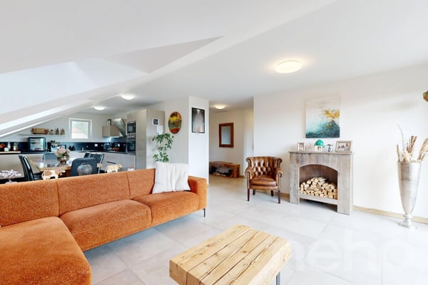 Attique contemporain traversant avec grand balcon et vue dégagée 4