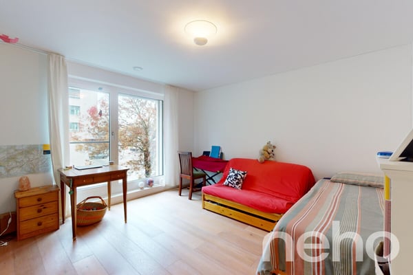 Attraktive 4.5-Zimmer-Wohnung in idealer Lage in Zürich 9