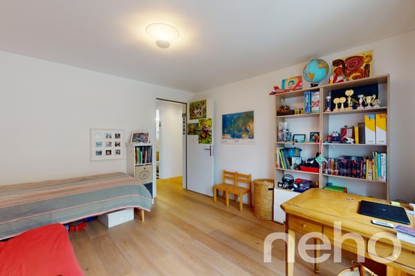 Attraktive 4.5-Zimmer-Wohnung in idealer Lage in Zürich 11