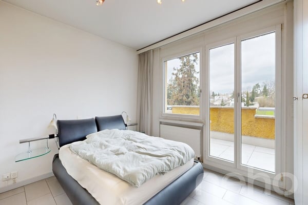 Attraktive 4.5-Zimmer-Attikawohnung mit sonnenverwöhnter Terrasse 7