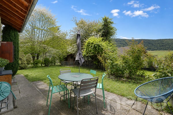 Agréable villa au jardin arboré, sans vis-à-vis 12