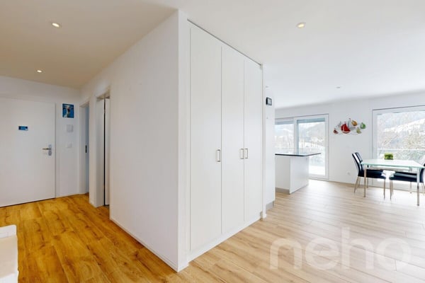 Wohnen mit Aussicht - stilvolle Terrassenwohnung in Plasselb 7