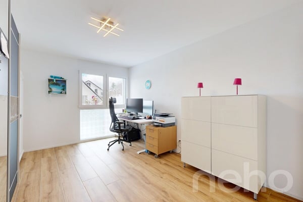 Wohnen mit Aussicht - stilvolle Terrassenwohnung in Plasselb 8
