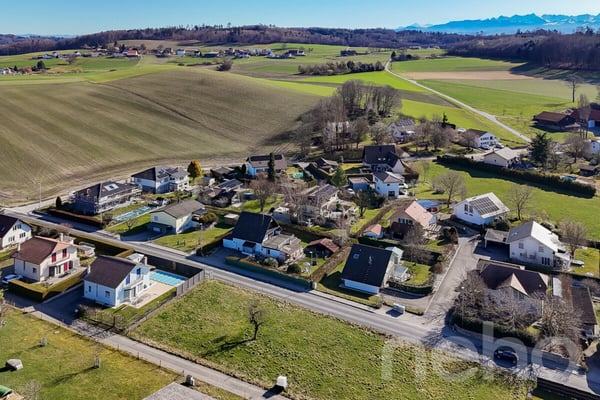 Villa individuelle rénovée avec rooftop et vue dégagée 2