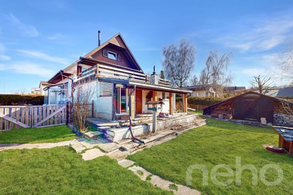 Villa individuelle rénovée avec rooftop et vue dégagée 12
