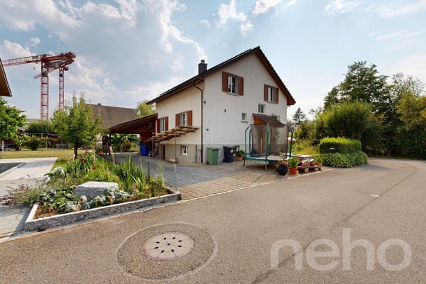 Charmantes 4 Zimmer Haus mit grosszügigem Aussenbereich in Unterkulm 12