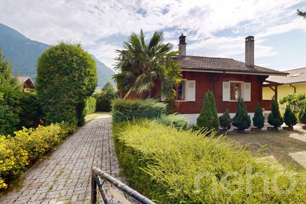 Un chalet à fort potentiel, au calme à Aigle 8
